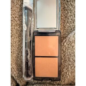NEW Kristofer Buckle Light Enhancing Duo Cream + Powder Highlighter
